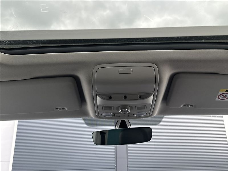 Seat Alhambra 2,0 TSI 220PS  Style-7 DSG - fotka 30 z 54