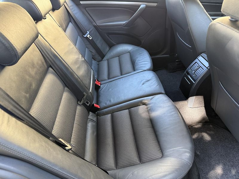 Škoda Octavia 1,6i 75kW ELEGANCE - fotka 15 z 20