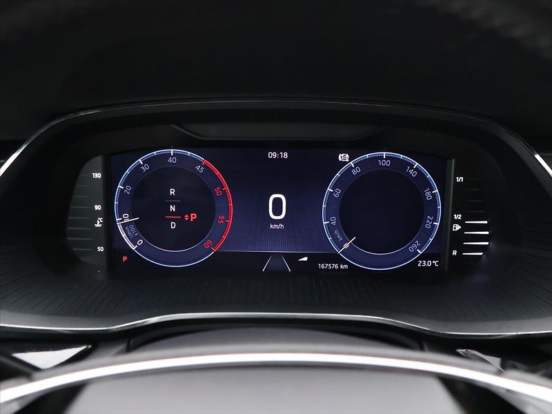 Škoda Octavia 2,0 TDI 110kW 4x4 DSG Style DP - fotka 14 z 20