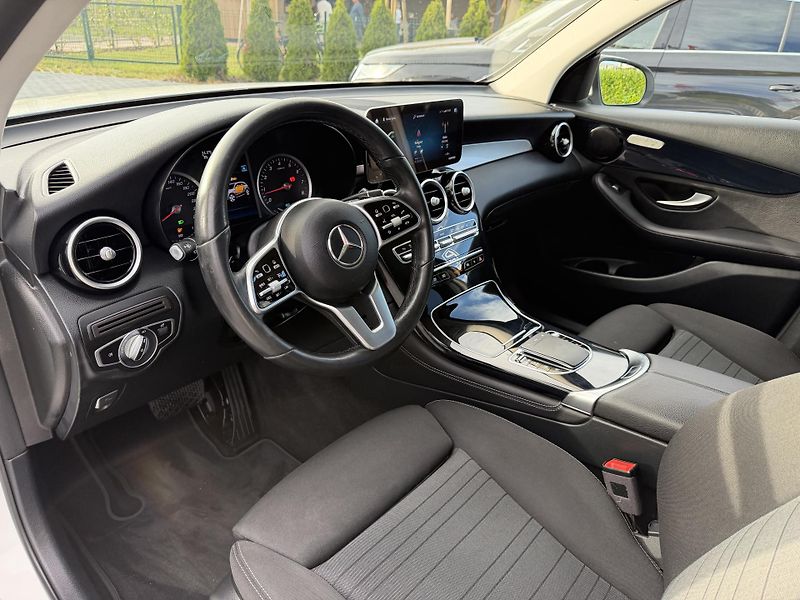 Mercedes-Benz GLC (2020) 200 / 140 kw / 4matic - fotka 15 z 22