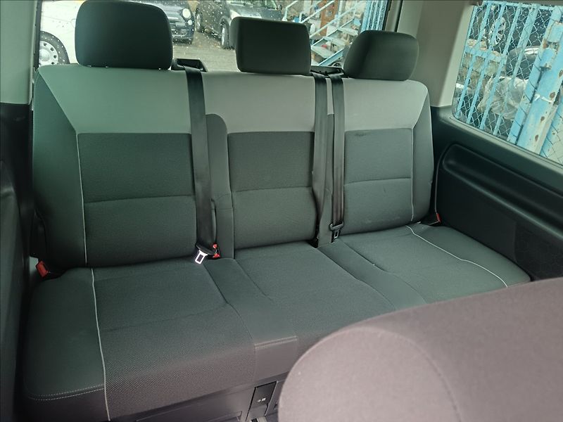 Volkswagen Multivan 2,0 TDi  Startline - fotka 19 z 19