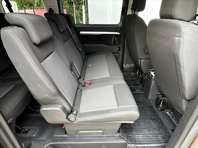 Toyota ProAce 2,0 D-4D 130kW-8AT-L1-CZ-DPH! - fotka 16 z 42