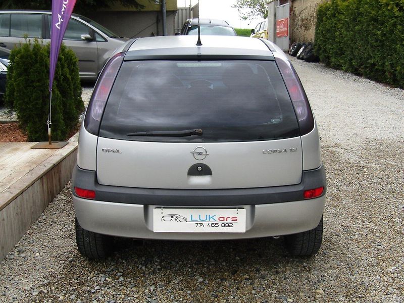 Opel Corsa (2002) GSi 1.8 16VC 92kW - fotka 12 z 38
