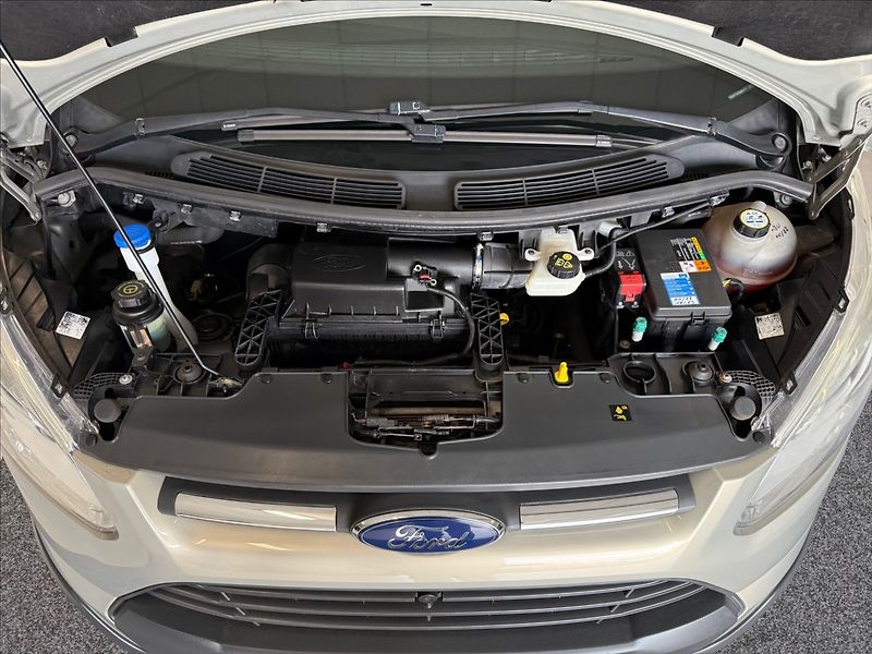 Ford Tourneo Custom 2,2 TitaniumX,92kW,po servisu - fotka 25 z 30