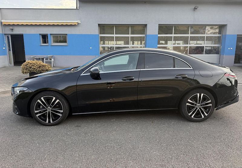 Mercedes-Benz CLA 180D automat navigace  - fotka 7 z 21