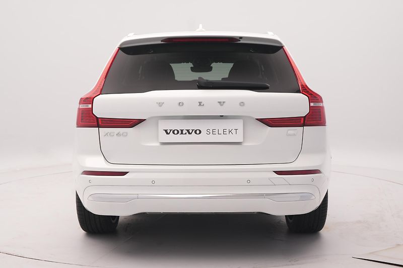 Volvo XC60 T8 AWD RECHARGE BRIGHT PLUS  - fotka 12 z 46