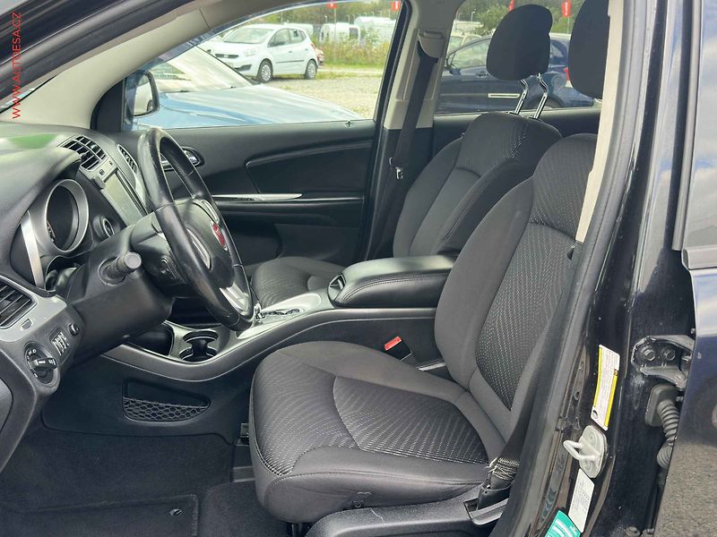 Fiat Freemont (2013) 2.0JTD 4x4, 7míst, ČR - fotka 10 z 20