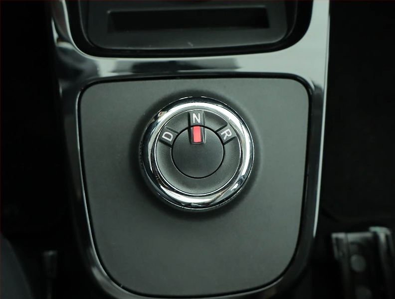 Dacia Spring (2023) Electric 45 (27 kWh), SoH 93% - fotka 13 z 15