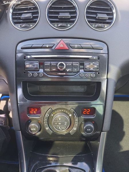 Peugeot 308 (2013) - fotka 34 z 40