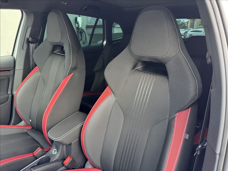 Škoda Scala 1,5 TSI DSG Monte Carlo DPH ČR - fotka 22 z 50