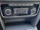 Škoda Superb (2012) 2.0 TDi, Ambition - náhled 14