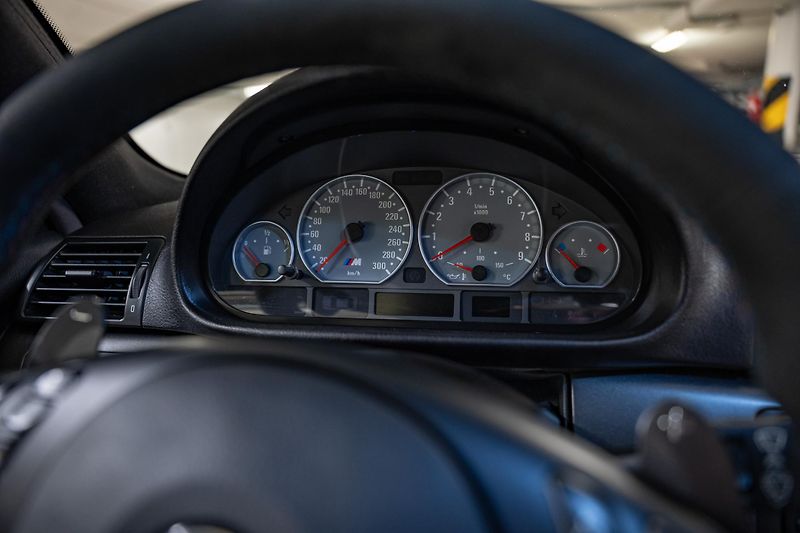BMW M3 (2002) E46 MANUÁL, EU, Harman Kardon  - fotka 24 z 28