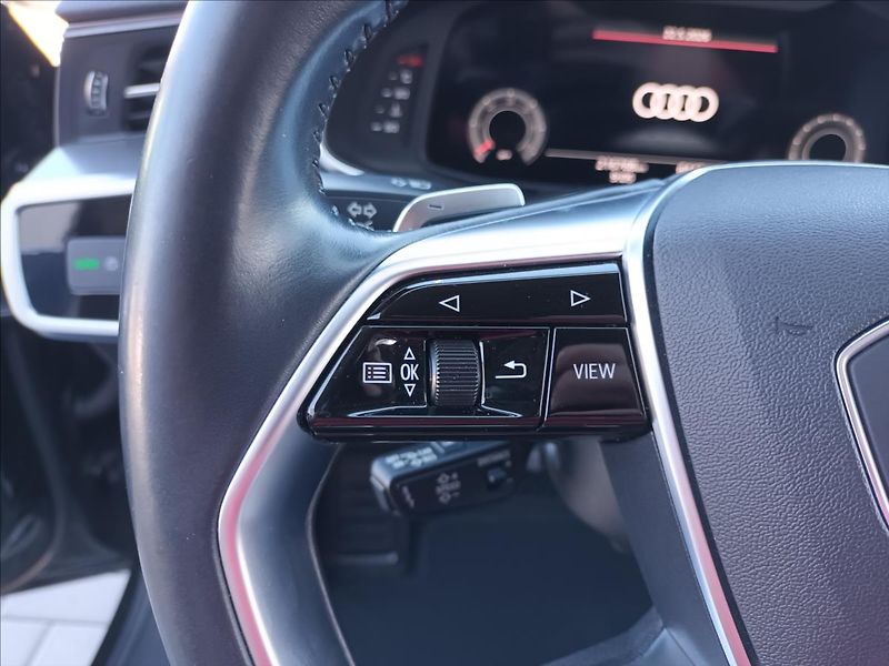 Audi A6 Avant 2,0 TDI,ČR,1MAJ,NAVI,KŮŽ - fotka 32 z 49