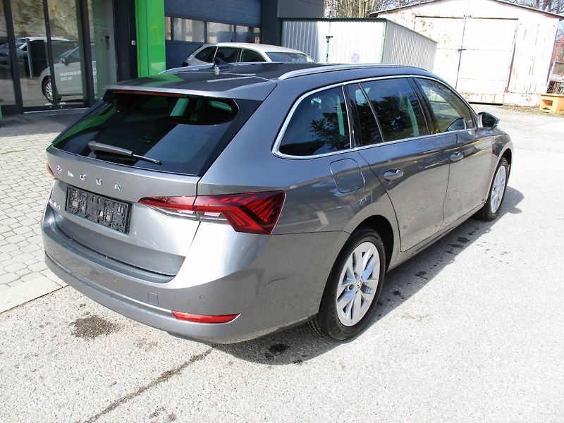 Škoda Octavia Combi Style 2,0TDI 110kW DSG/P - fotka 5 z 15