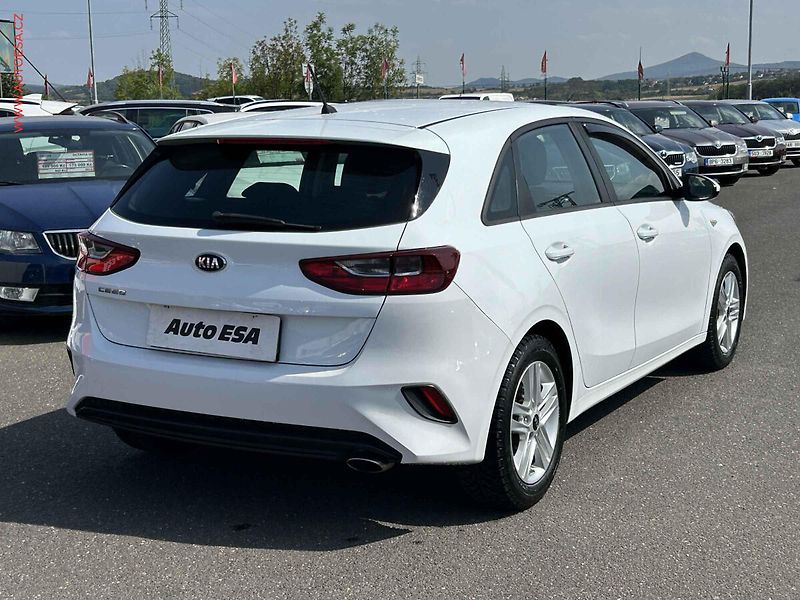 Kia Ceed (2018) 1.4 CVVT, ČR, AC, temp - fotka 4 z 17