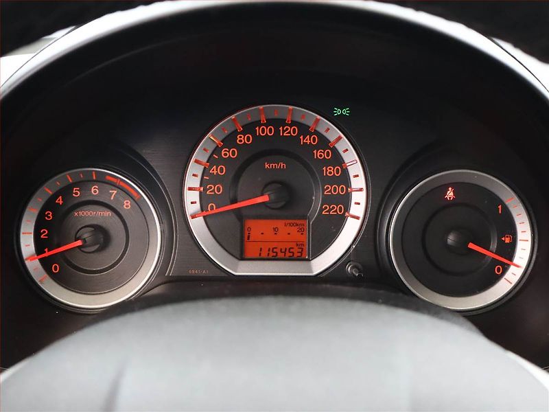 Honda City (2010) 1.4 i-VTEC, Serv.kniha, po STK - fotka 9 z 13