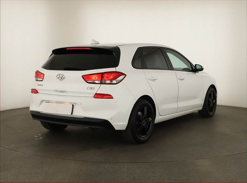Hyundai i30 (2019) 1.4 CVVT, Tempomat - fotka 5 z 15
