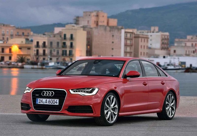 Kromě klasických verzí modelu A4 jsou spolehlivé i verze Sportback a kupé