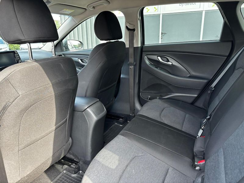 Hyundai i30 - fotka 15 z 16