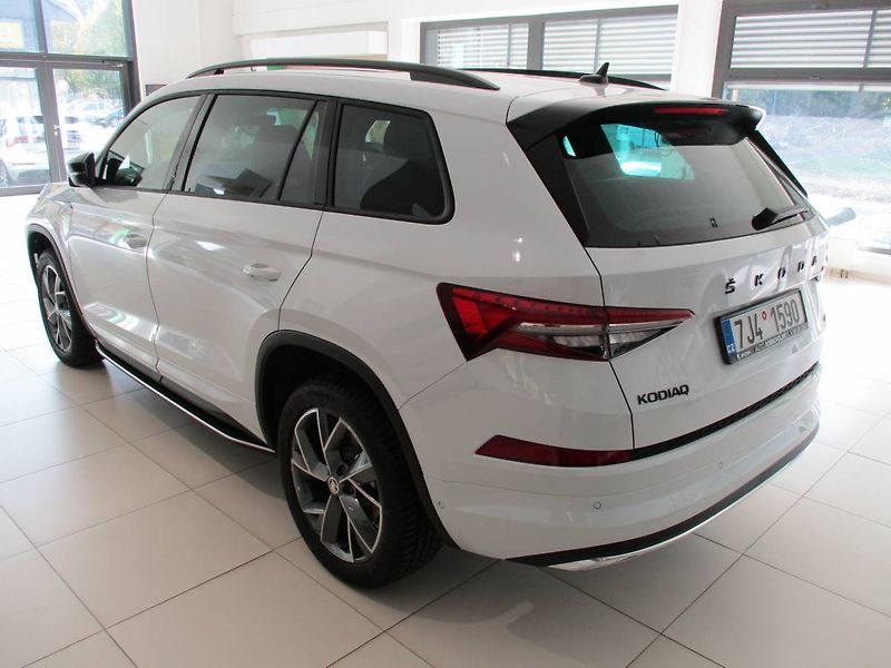 Škoda Kodiaq Sportline 2,0TDI/147kW 4x4 DSG - fotka 9 z 14