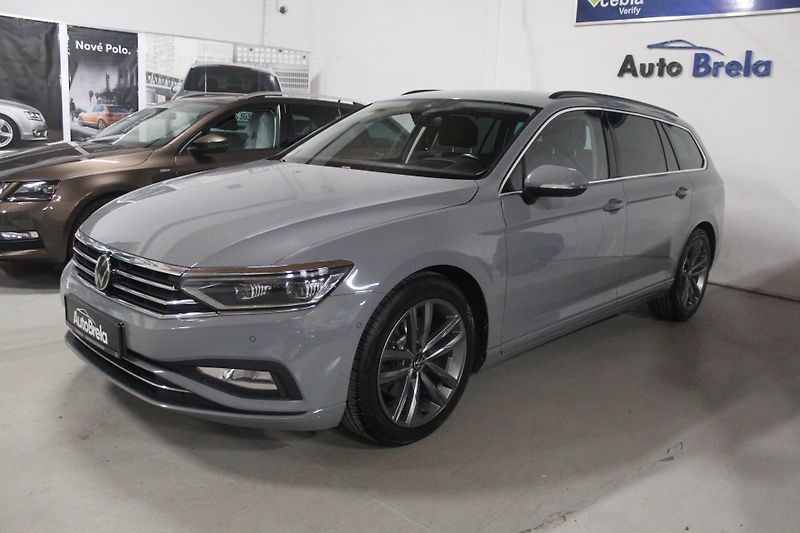Volkswagen Passat (2023) R-Line 110kW,Webasto,360,Tažné - fotka 2 z 26