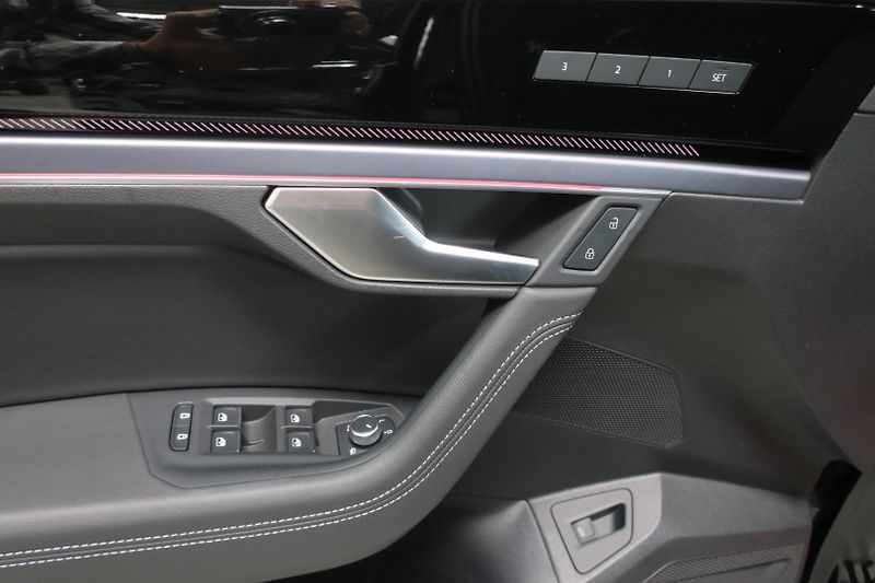 Volkswagen Touareg (2026) NEW Final Edition R Line 210kW - fotka 11 z 50