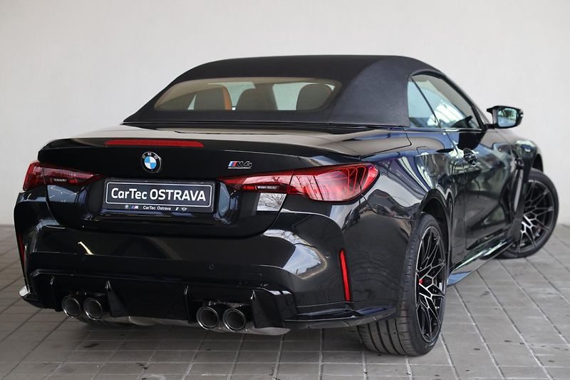 BMW M4 Convertible Competition xDrive - fotka 3 z 18