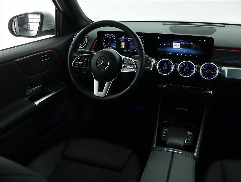 Mercedes-Benz EQB (2023) 250, SoH 97% - fotka 7 z 22