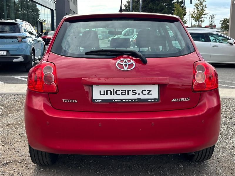 Toyota Auris 1,3 VVT-i  CZ alu kola - fotka 5 z 17