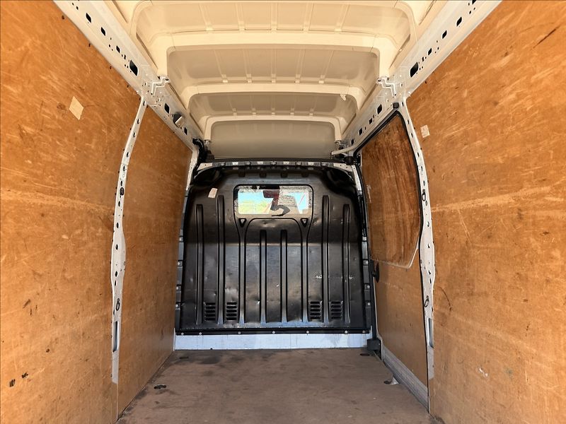 Renault Master 2,3 DCI MAXI L3H3 100kW DPH - fotka 23 z 32