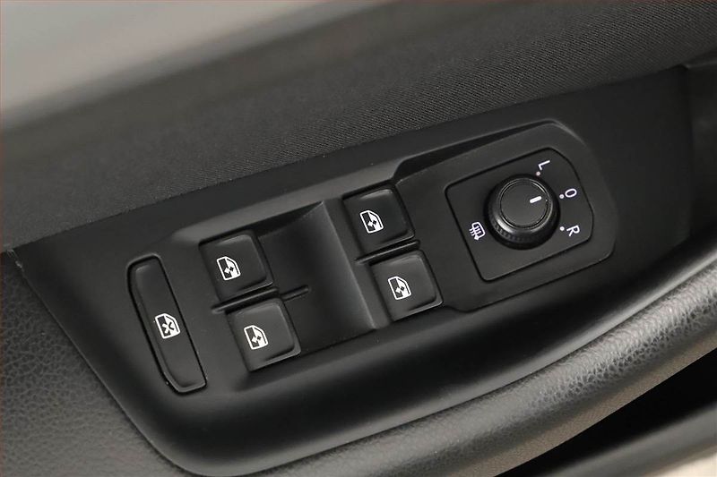 Volkswagen Passat (2015) 2.0 TDI, Automat, Tempomat - fotka 20 z 20
