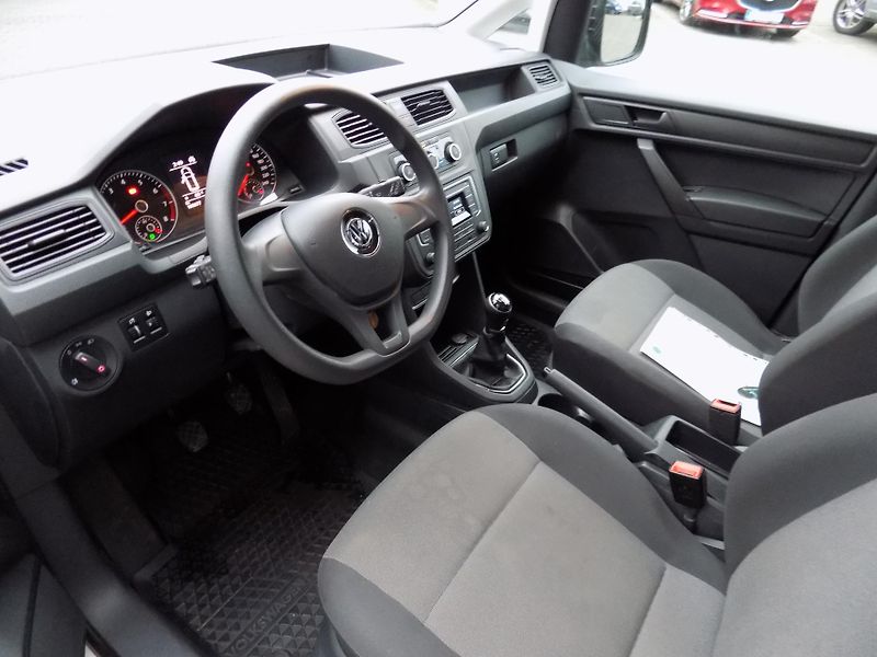 Volkswagen Caddy (2018) 1.4 TGi CNG - fotka 9 z 12