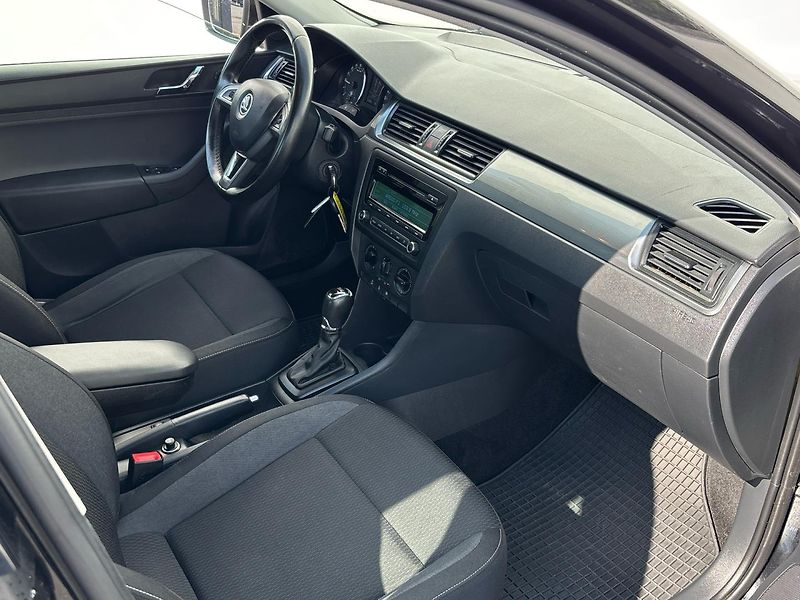 Škoda Rapid AMBITION DSG - fotka 9 z 25