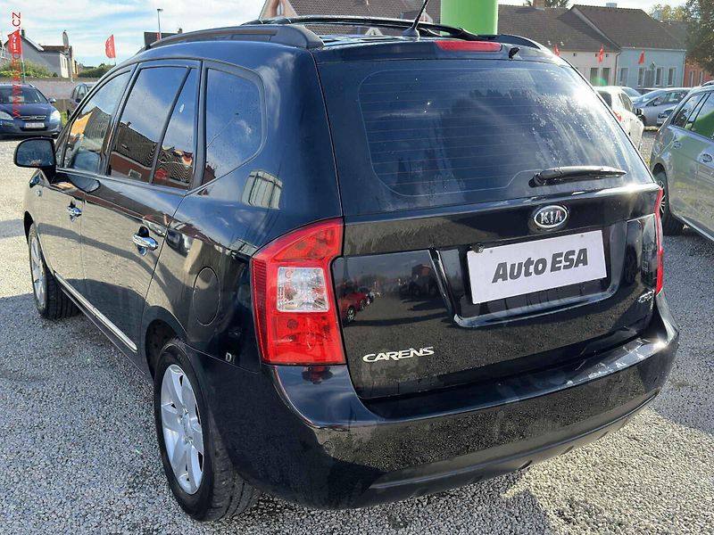 Kia Carens (2009) 2.0CRDi, 1.maj,ČR, AAC - fotka 6 z 14