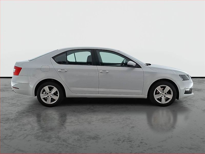 Škoda Octavia (2019) 1.0 TSI, Automat, Tempomat - fotka 6 z 17