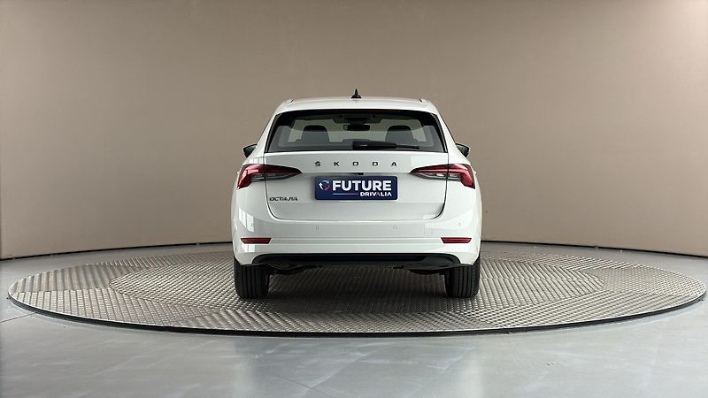 Škoda Octavia 2.0 TDI DSG Style Combi - fotka 5 z 26