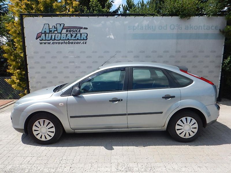 Ford Focus (2005) 1.6i, KLIMA - fotografie inzerátu