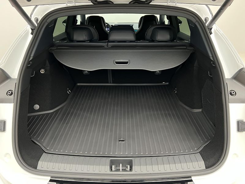 Lynk & Co 08 (2026) MORE PHEV - fotka 6 z 57
