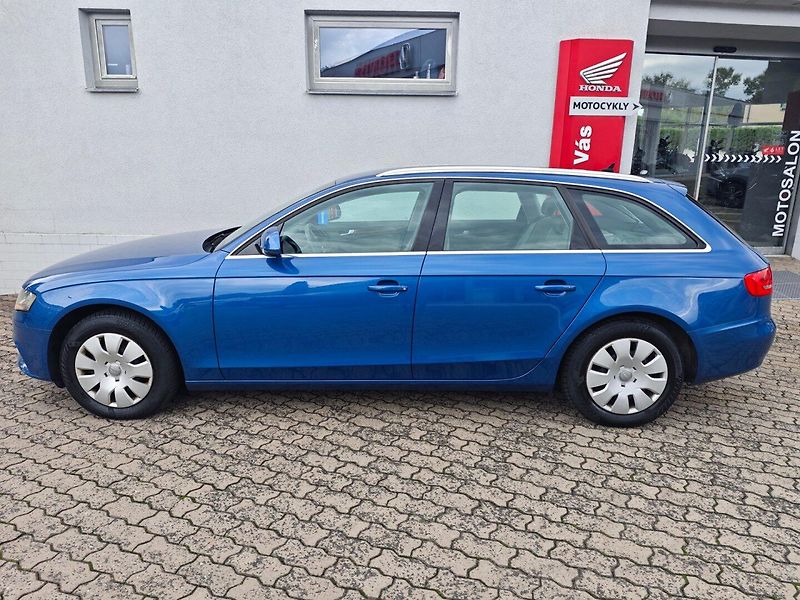 Audi A4 (2008) Avant 2.0 TDi Automat - fotka 36 z 37