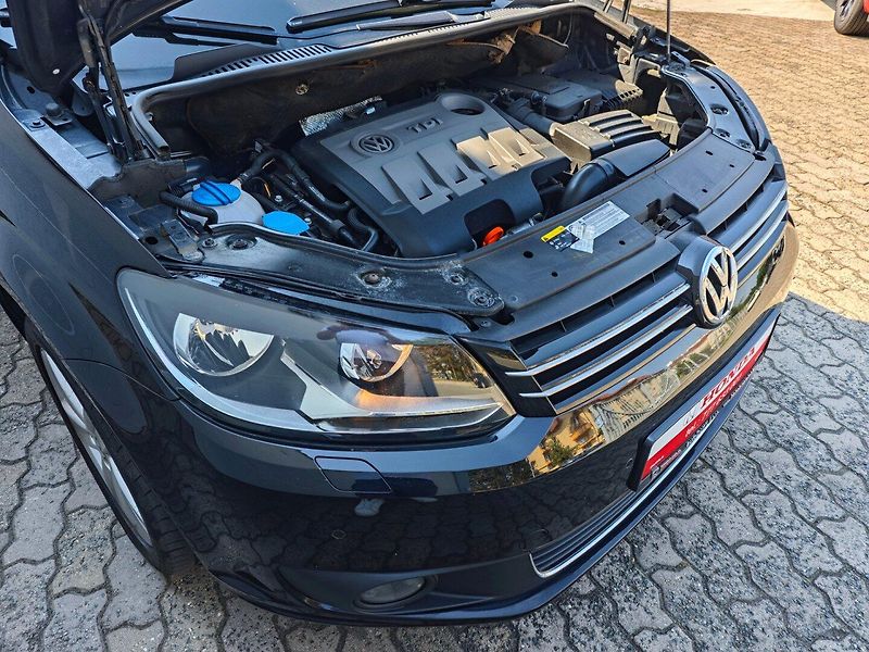 Volkswagen Touran (2013) 2.0 TDi Life 7 Míst Panorama - fotka 34 z 43
