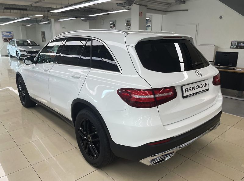 Mercedes-Benz GLC 220D 4Matic Exclusive, ČR - fotka 4 z 31
