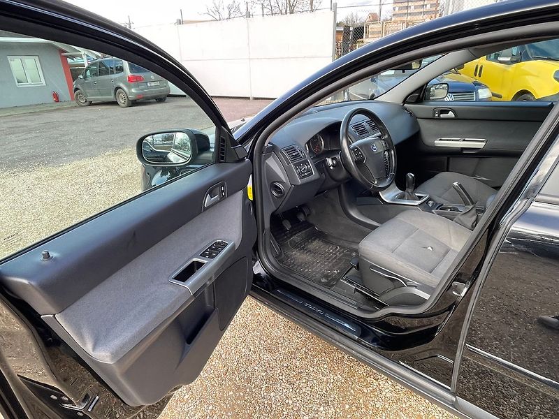 Volvo S40 1.6D 80kw*VYHŘEV.SED*NOVÁ STK* - fotka 10 z 31