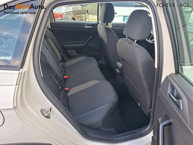 Volkswagen Taigo (2022) Life,1.0 TSI,81kW - fotka 14 z 25