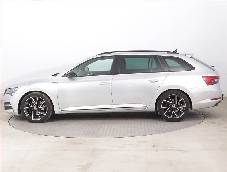Škoda Superb (2022) Sportline 2.0 TDI - fotka 3 z 18