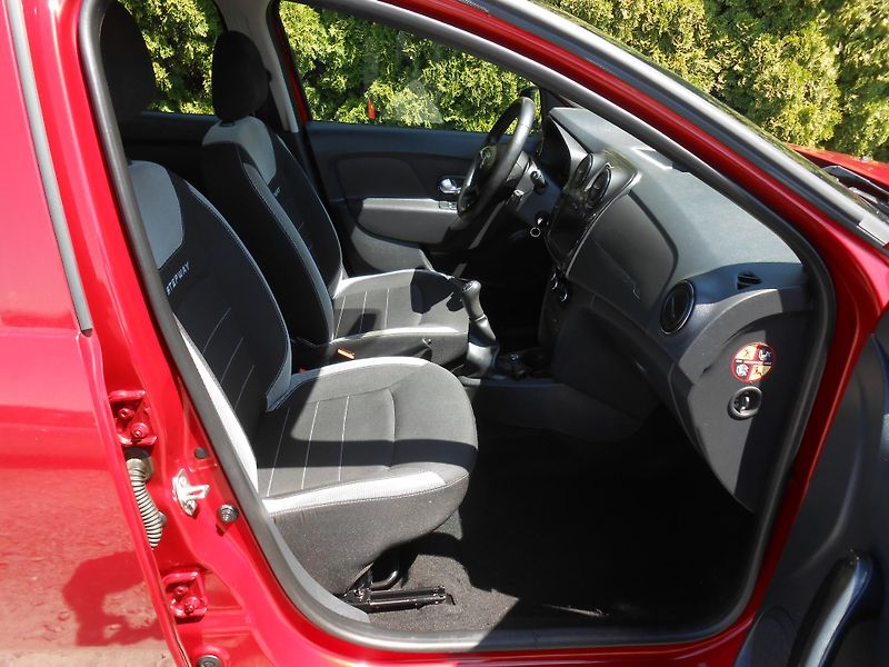 Dacia Sandero STEPWAY,LPG,KLIMA,LED,KAMERA! - fotka 17 z 44