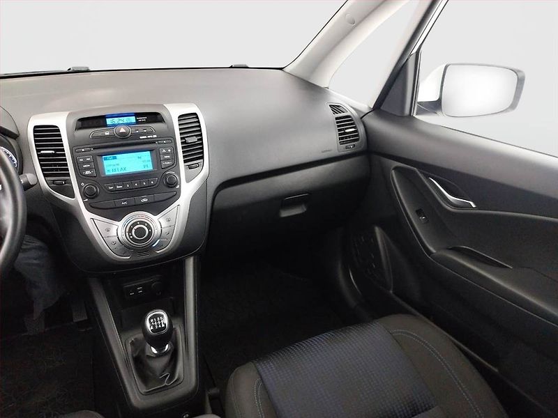 Hyundai ix20 (2016) 1.6 CVVT, Serv.kniha - fotka 8 z 15