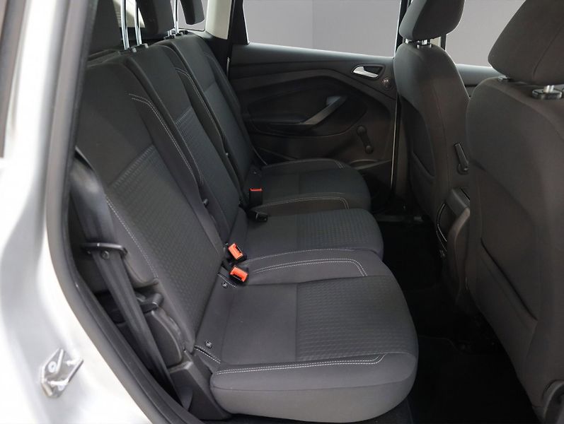 Ford C-MAX (2016) 1.maj, pravidelný servis, ČR - fotka 17 z 20