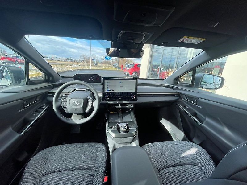 Toyota bZ4X EV  73k kWh FWD Style - fotka 28 z 32
