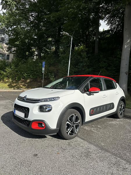 Citroën C3 (2019) Citroen C3 1.2 PureTech, Shine - fotka 2 z 16