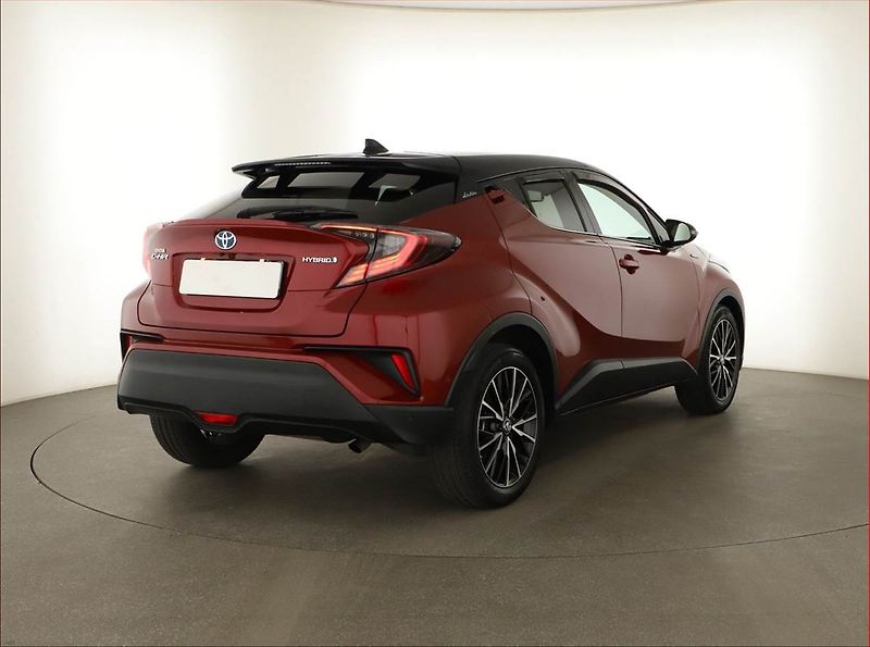 Toyota C-HR (2019) 1.8 Hybrid - fotka 5 z 15